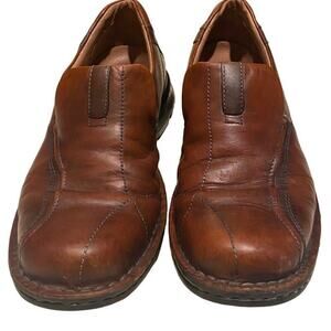 CLARKS (Escalade) Men's Loafer, Casual, Slip-On Leather Upper Shoe, Brown, Size